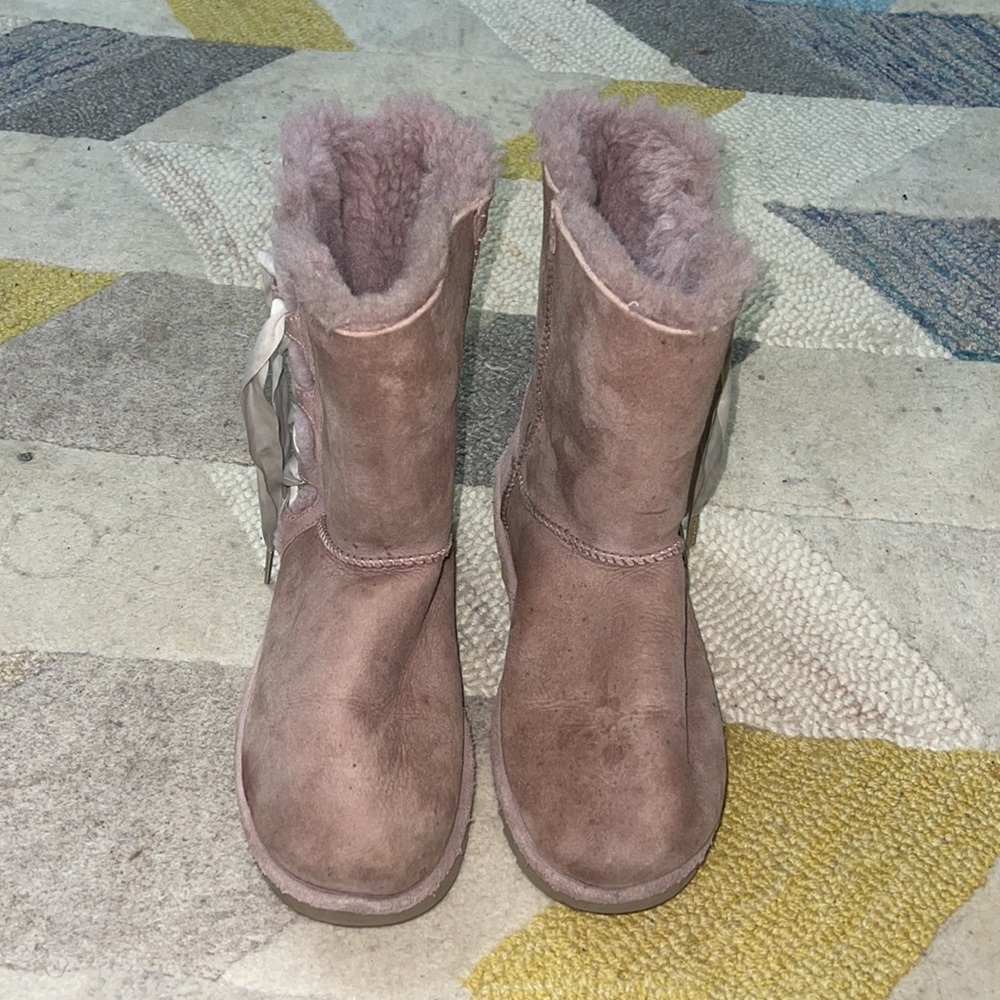 Pink UGG - Picture 2 of 7
